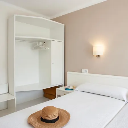 Residencia Sutimar Guest house