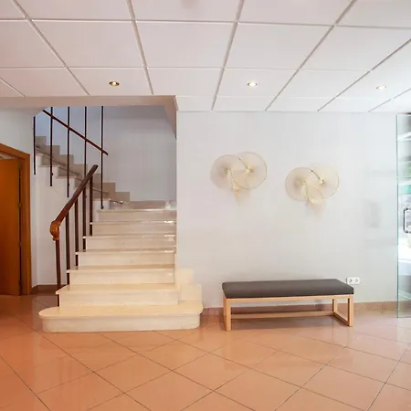 Residencia Sutimar Guest house
