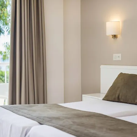 Guest house Residencia Sutimar 3*
