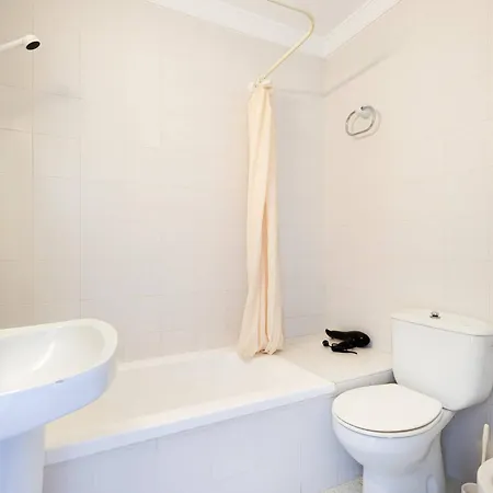 Residencia Sutimar Guest house