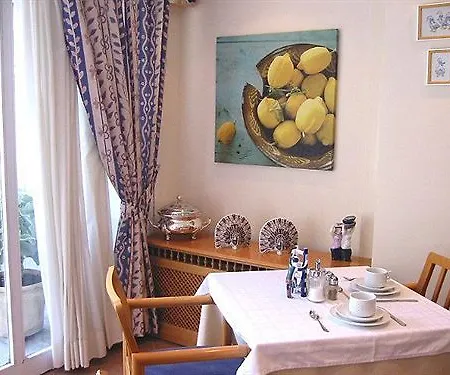 Residencia Sutimar Guest house 3*