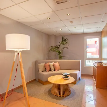 Residencia Sutimar 게스트하우스 3*