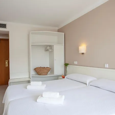Residencia Sutimar 게스트하우스 3*