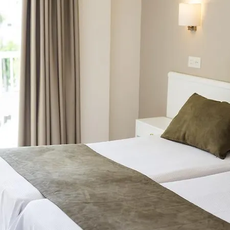 Residencia Sutimar 파구에라