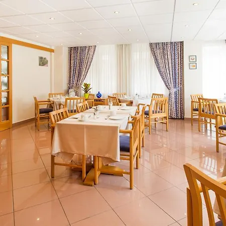Residencia Sutimar 파구에라